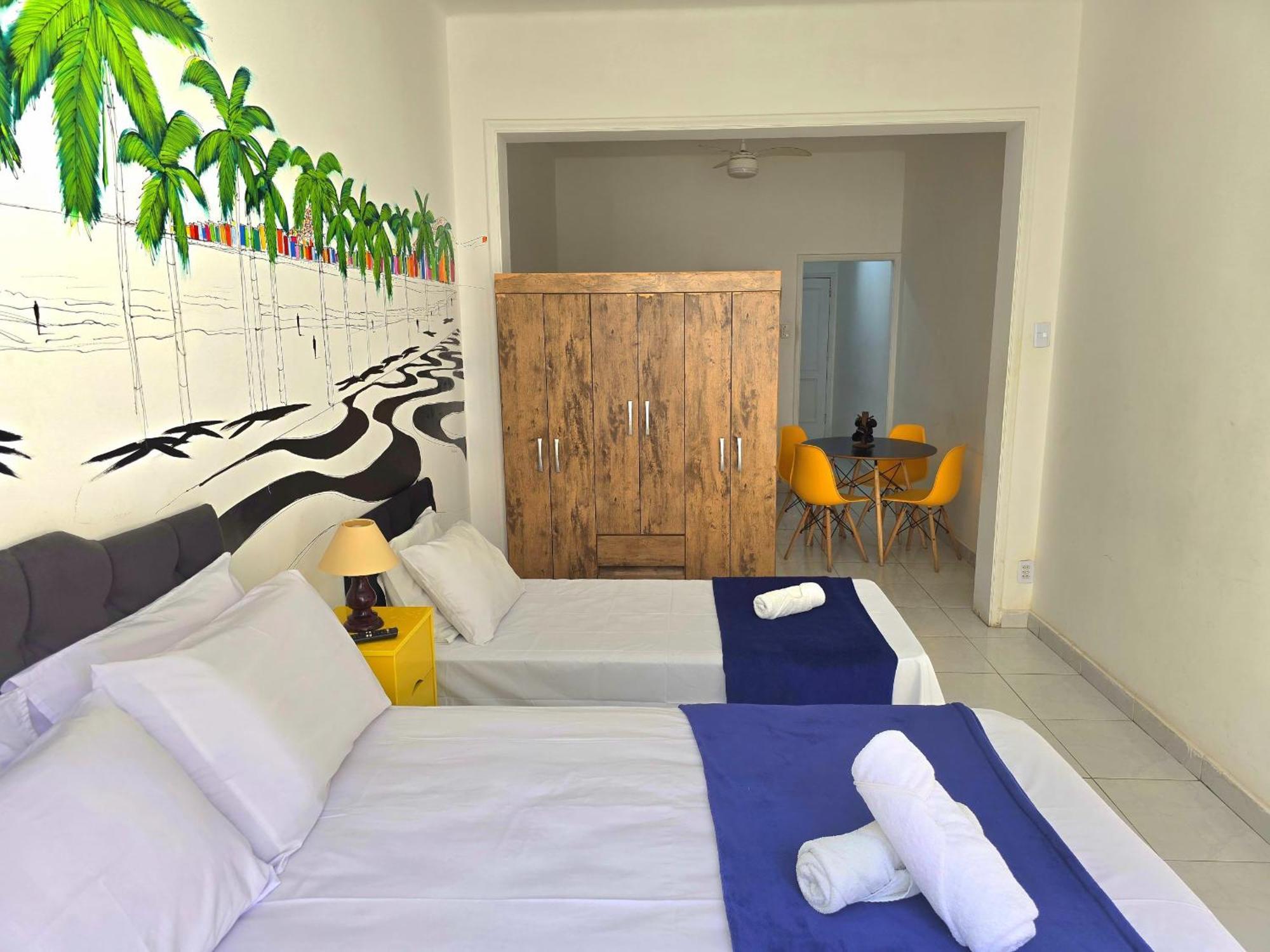 Qto E Sala, Smart Tv, Wi-fi, Ar-cond, De Copacabana *